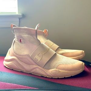 Women's size 9 Champion Rally sneakers